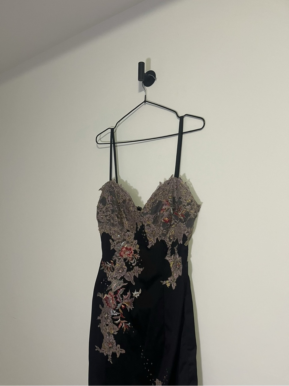 mandalay black beaded lace midi dress - Picture 5 of 5